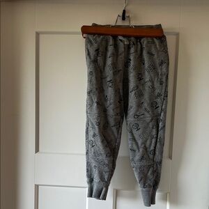 Hanna Andersson boys sweatpants with reinforced knee.